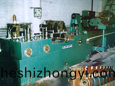 柴油机缸体(ti)凸(tu)轮轴(zhou)孔精(jing)铰组合(he)机床